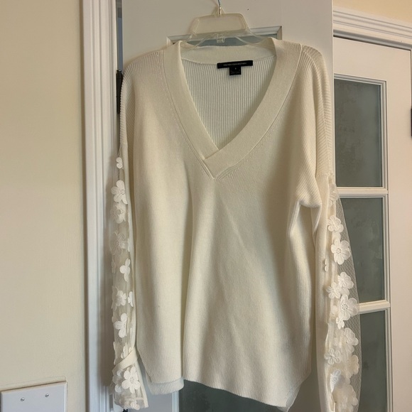 French Connection Cream V-Neck Sweater with Floral Sleeves - Picture 1 of 9